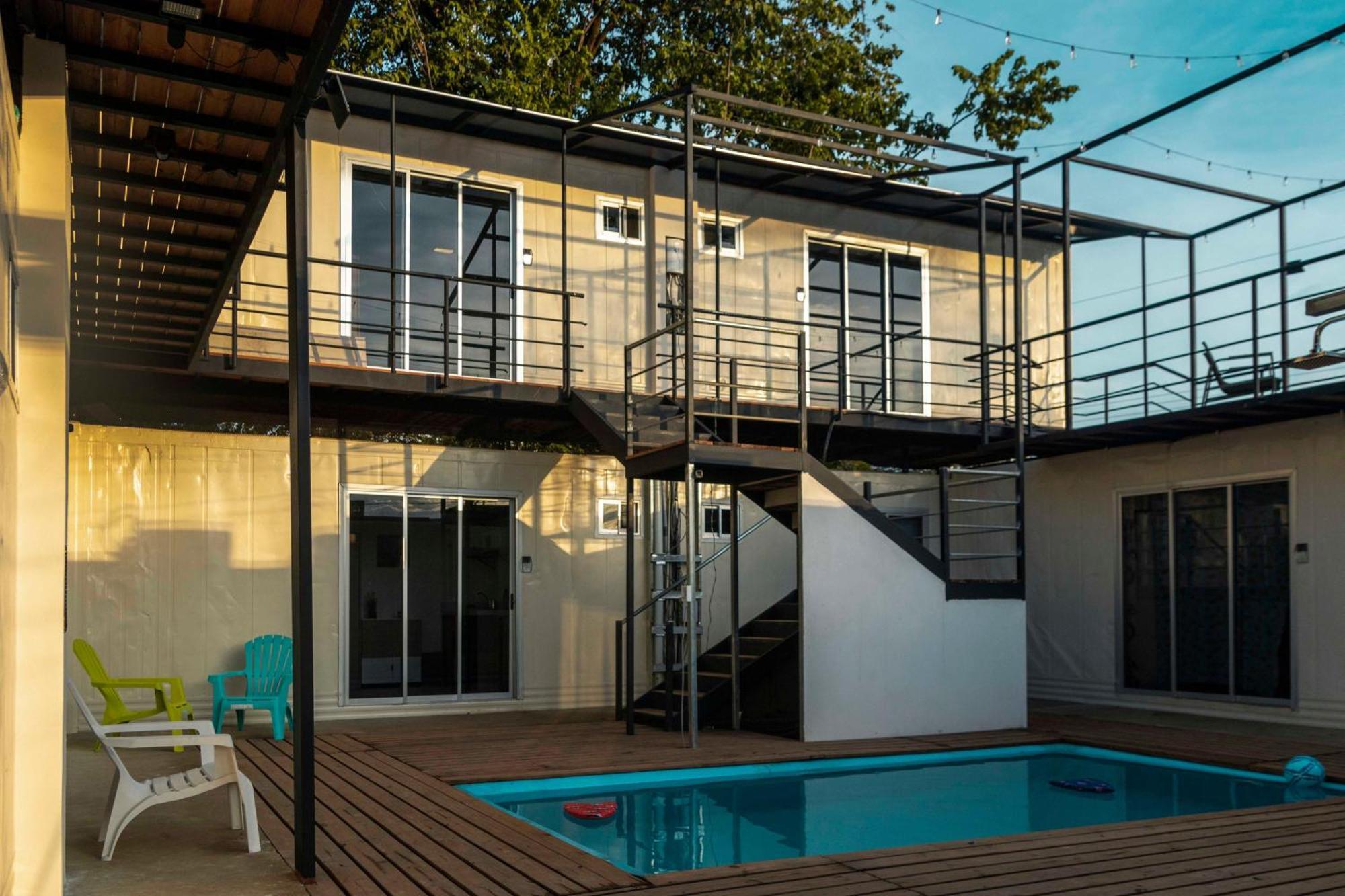 Emi'S Place Container Living Uvita Exterior photo