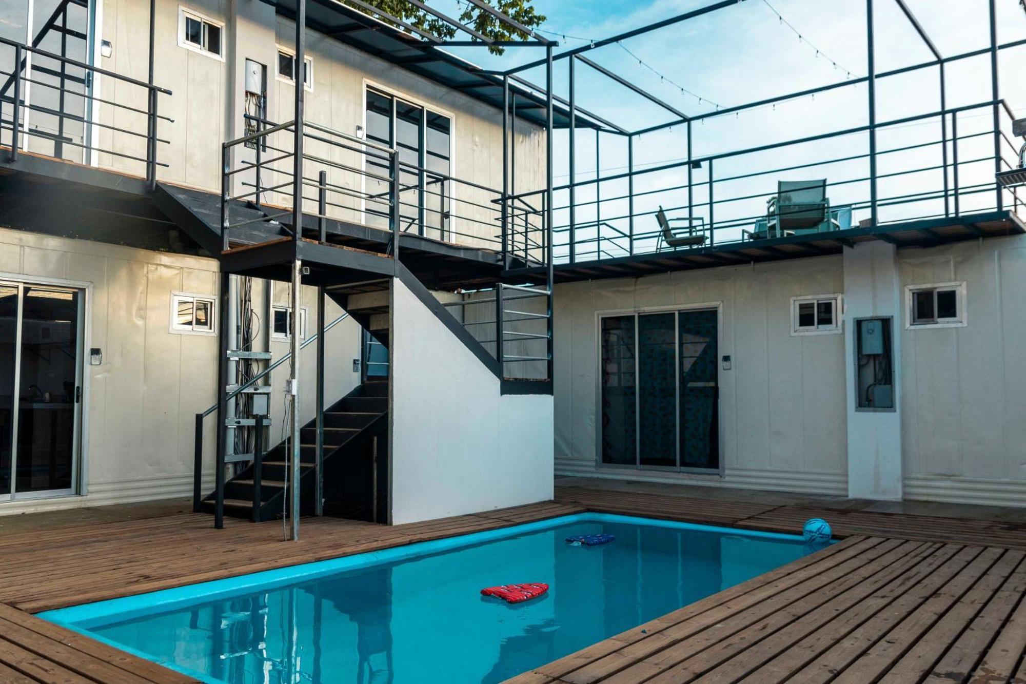 Emi'S Place Container Living Uvita Exterior photo