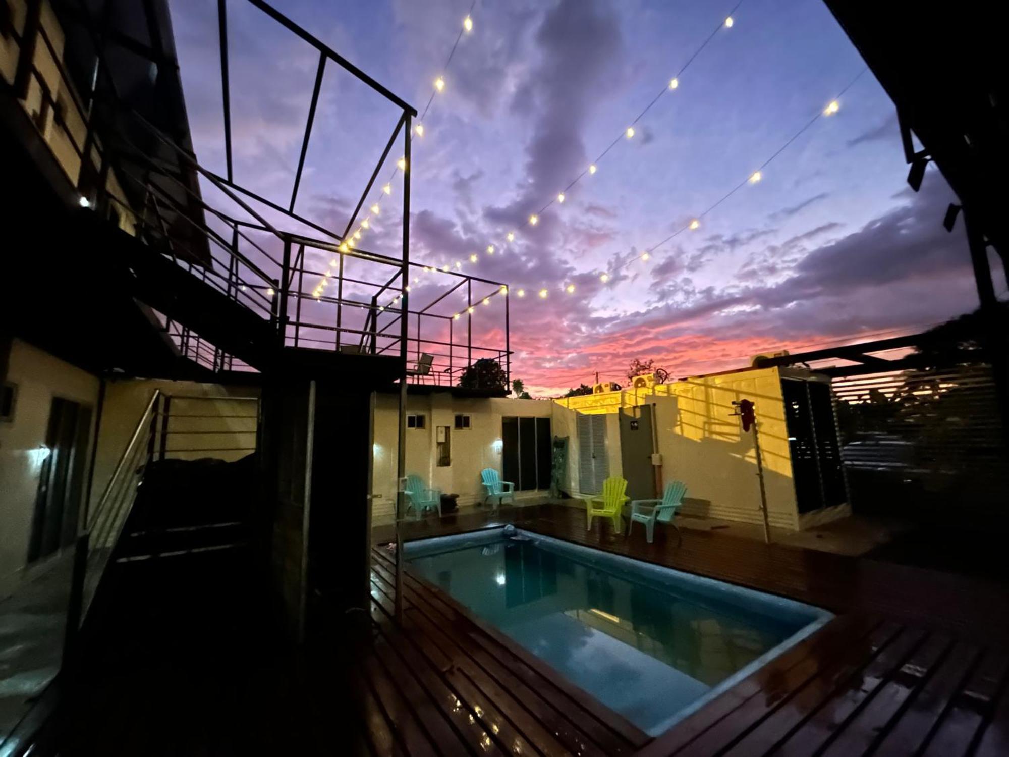 Emi'S Place Container Living Uvita Exterior photo