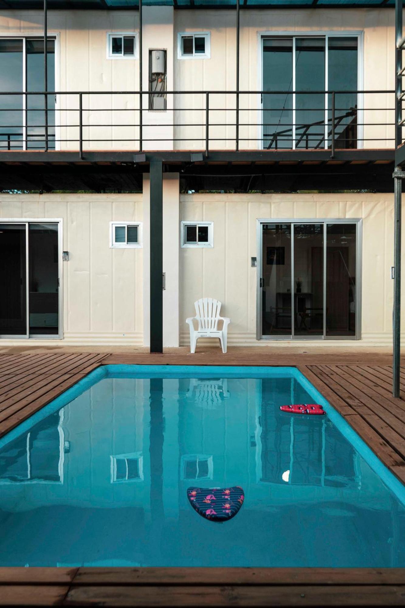 Emi'S Place Container Living Uvita Exterior photo